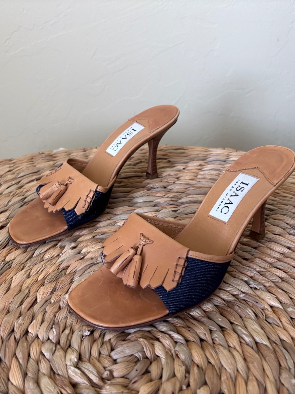 ISAAC MIZRAHI / Italy / genuine leather / Denim / open toe heeled mules / 7.5